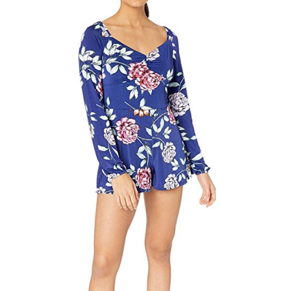 Guess Women’s Long Sleeve Jewel